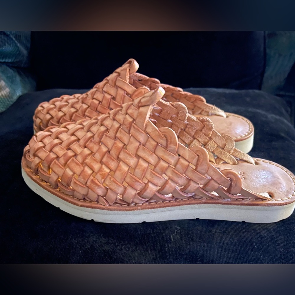 Brand X Huaraches